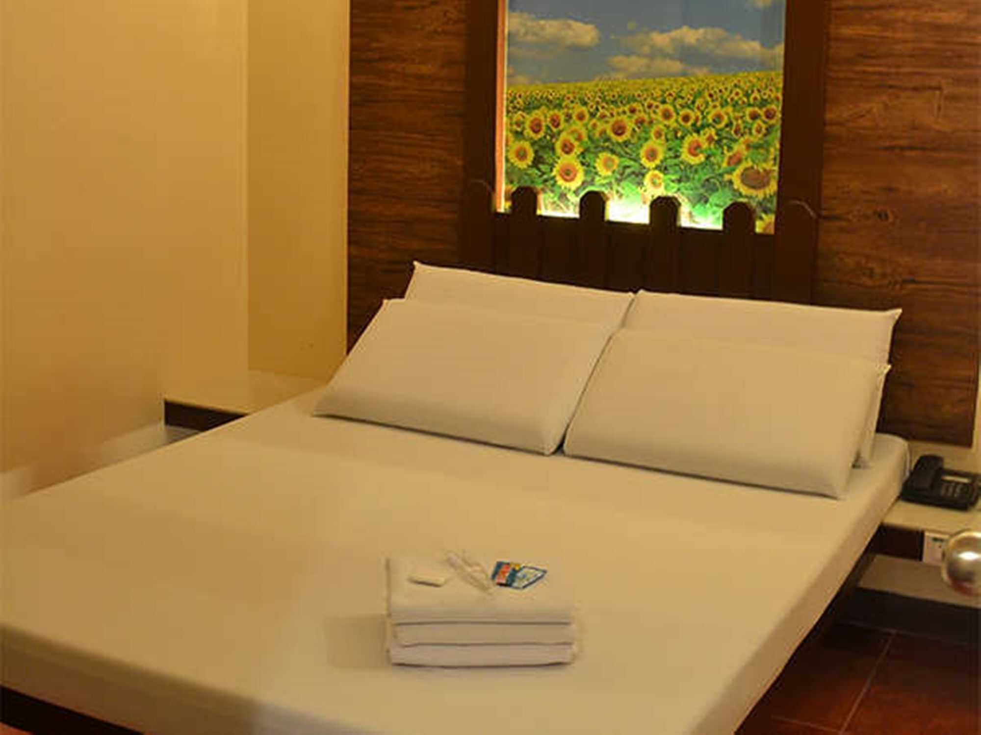 Astrotel Guadalupe Mandaluyong Extérieur photo