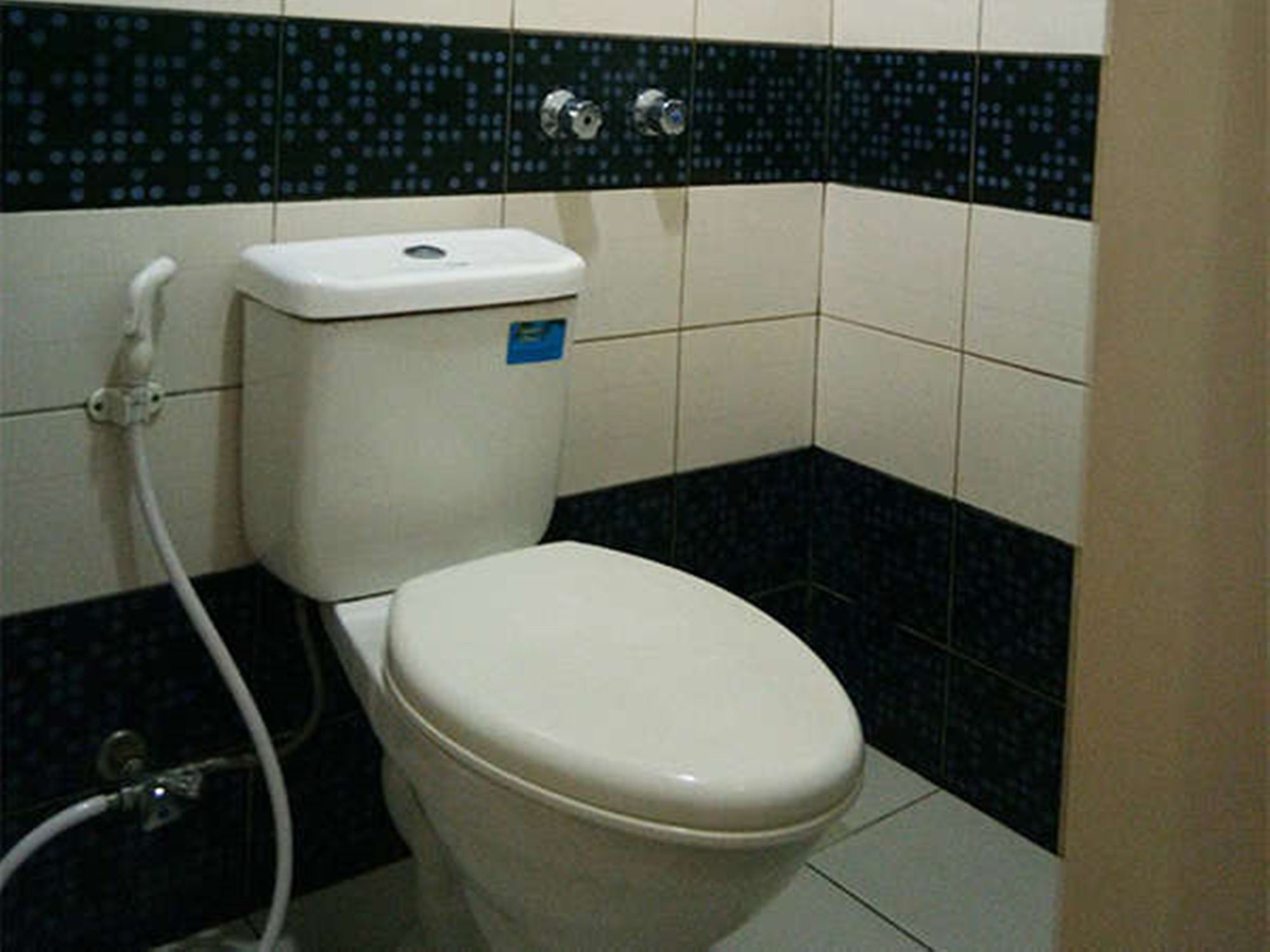 Astrotel Guadalupe Mandaluyong Extérieur photo
